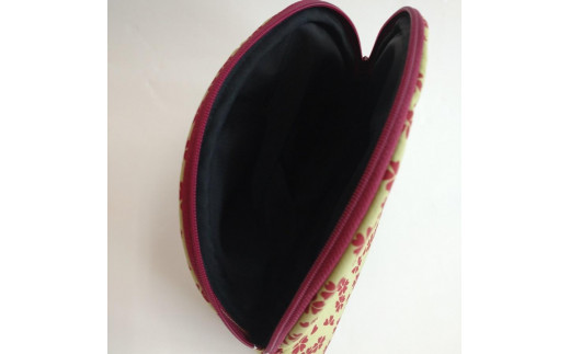 ã·ã«ã¯ã»ã¡ãããããŒã ïŒå°æ¡ææ§ïŒèé»è²