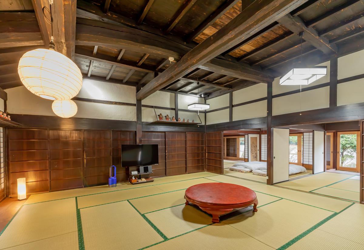 旅行 京都 料理旅館きぐすりや 別館じんだ 茅葺き古民家 古民家で昔ながらの囲炉裏を愉しむ♪ 囲炉裏鍋 4名様 宿泊プラン 関西 宿泊補助券 施設利用券 チケット 宿泊券 旅行券 宿泊 旅館 ホテル 囲炉裏 貸切風呂 古民家 