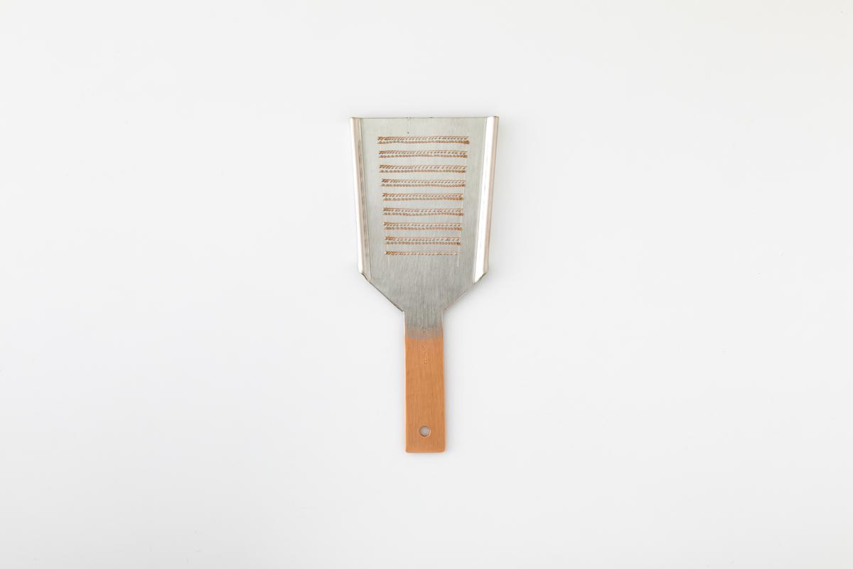 【京都 食道具竹上】 銅のおろし金 No5 (表:粗目、裏:細目)食道具竹上 おろしがね グレーター 薬味用おろし金 純銅製 銅 コンパクト わさび ショウガ 大根 日本製 キッチン用品 キッチン 雑貨 日用品