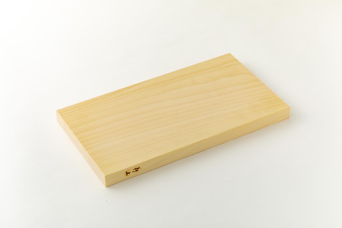 【京都 食道具竹上】 イチョウのまな板 中 （国産）食道具竹上 カッティングボード 木製 日本製 木 まないた キッチン用品 キッチン 雑貨 日用品 いちょう 