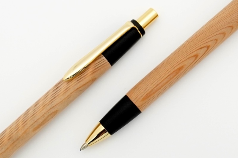 【12月23日受付分まで「年内配送」可】天然屋久杉無垢シャープペンシル・ストレートタイプ(0.5mm)1本 〈 ペン 文具 文房具 シャーペン 木軸 ギフト 贈答 プレゼント 工芸品〉 