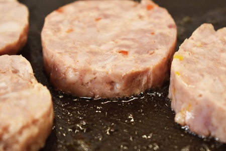 京丹波ぽーく粗挽きステーキ（ざぶとん）ハバネロ味3本セット　京都　京丹波町産　豚肉　オリジナルブランド ※北海道・沖縄は配送不可　[014KT002]