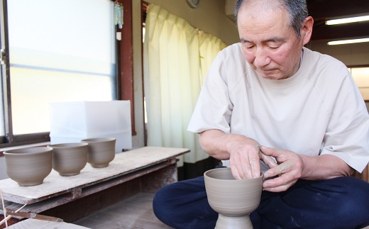京丹波町の窯元「工房瑞穂」特製の大皿（白）