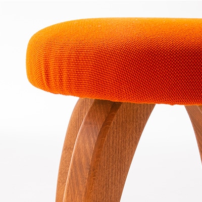 森のきのこ椅子1脚　職人が1つひとつ手作りした温かみのあるイスです【1128789】