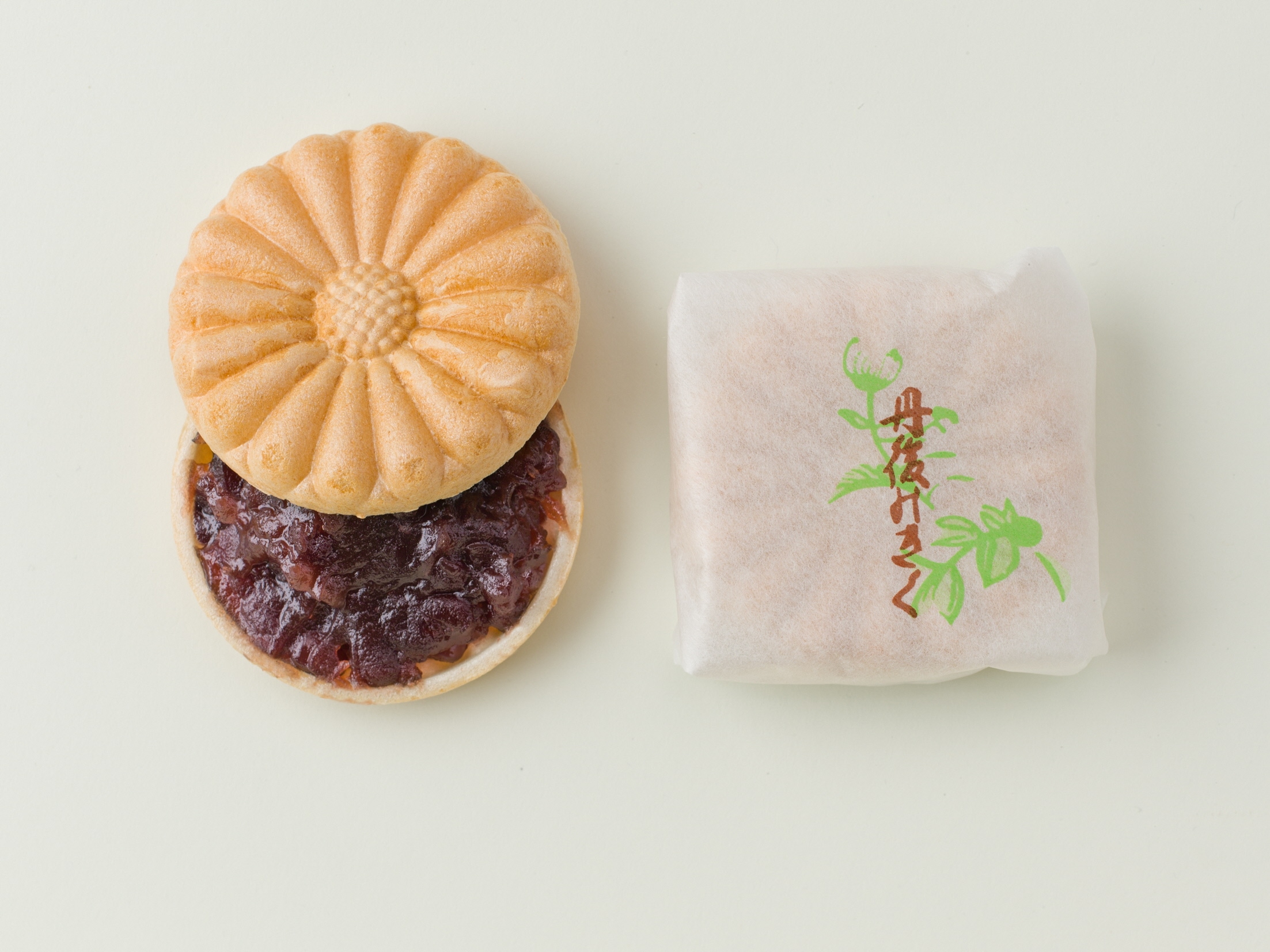 京都与謝野町のおみやげ定番の和菓子セット【もなか20個 味土里25個 】贈り物・ギフトにもおすすめ【配送不可地域：離島・北海道・沖縄県】【1703531】