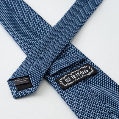 シルク100%　たけとらのフレスコネクタイ　薄サックス無地　ふるさと納税限定　プレゼント・父の日にも【1358937】