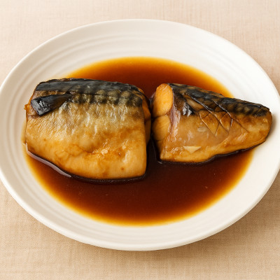 サバ煮つけ　1匹分(4切れ)　【共通返礼品】　ジューシーで脂の乗った鯖の煮付けをお手軽な冷凍で【配送不可地域：離島】【1263999】