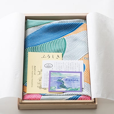 正絹ちりめん友禅御風呂敷(五彩浪) 水色　シルク100%　国産ふろしき　【高島屋選定品】【1067642】