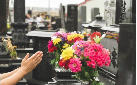 墓参り　代行（お墓のお掃除、お墓の水洗い、草抜き、供花、線香、ろうそく付き）　墓参　1年で2回【tnkg0004】