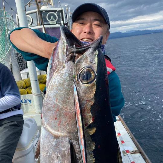 ãã£ãã·ã³ã°ããã¯ã¹ãéçºãããå®å
šçŸå ŽèŠç¹ã®ã«ã¢ãŒãã©ã³ããAZZURROãã®ãè¿æµ·ãšãªã¢ãã¹ããŒãã£ãŒã«ãµãŒãå¯èœãªäžèœã¡ã¿ã«ãžã°ãããã«ã250gã2æ¬ã»ãã