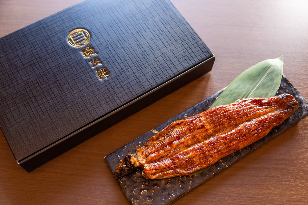 [特大] 国産 関西風地焼き うなぎ 1尾【白焼】1尾 180g以上 ｜ うなぎ 泉大津 鰻 蒲焼き 冷凍鰻 活鰻 鰻次郎 うな重 土用の丑の日 お取り寄せ 高級 うなぎの日 ウナギ unagi ※離島への配送不可