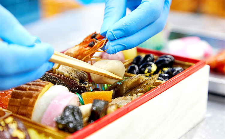 グローフーズ 個食おせち一段重「藤花」冷凍 ※北海道・沖縄・離島への配送不可 ※2024年12月30日（午前中）にお届け