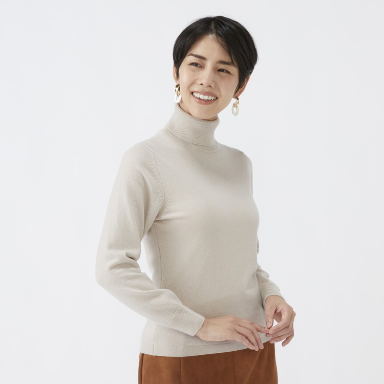 日本製 カシミヤ100% レディース タートルネック ライトベージュ 2Lサイズ