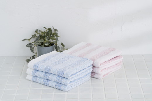 【泉州タオル】軽くてふわふわ！やわらかボーダーフェイスタオル 6枚セット（赤色3枚青色3枚） ｜ 高級 40番手 極細糸 ホテル仕様 柔らかい 肌触り シルクタッチ 吸水 おしゃれ 厚手 ギフト プレゼント 内祝い 日本製 ※離島への配送不可