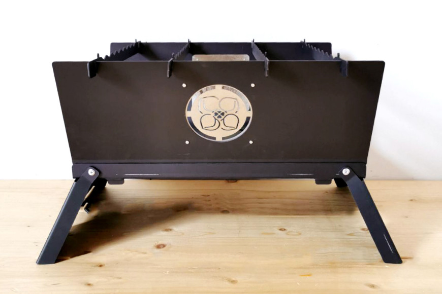 ももいろクローバーZ×焚き火台 cacomi black fire コラボグッズ 1台 ももクロ キャンプ BBQ｜新星金属製作所 大阪府 守口市 [2575]