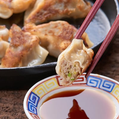 【大阪産(もん)名品】雁飯店の生餃子(冷凍)96個たれあり【配送不可地域：離島】【1005270】