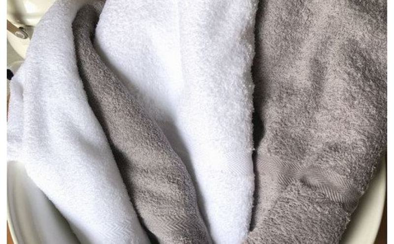 泉州タオルＪＯＹバス＆フェイス４枚セット（チェリーピンク）【泉州タオル 国産 吸水 普段使い 無地 シンプル 日用品 家族 ファミリー】