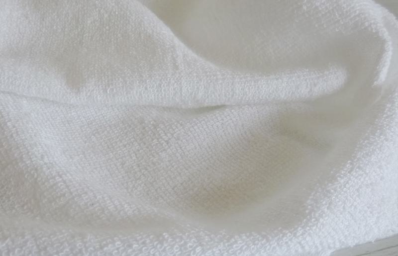 家事がラクになるバスタオル 4枚セット（ミルク）泉州タオル【泉州タオル 国産 吸水 普段使い 無地 シンプル 日用品 家族 ファミリー】