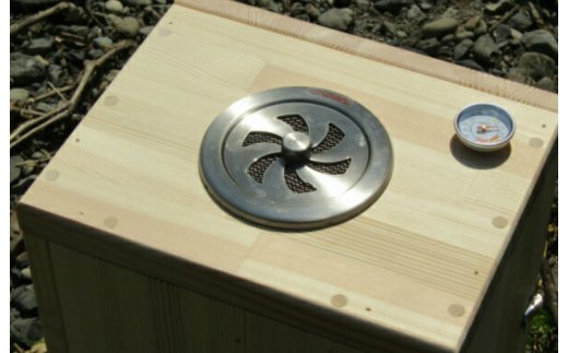 手作り木製燻製器「SMO-KUN」 099H2110