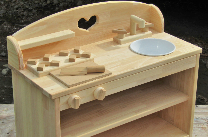 手作り木製 ままごとキッチン ＵＨＫ２（素材色バージョン）