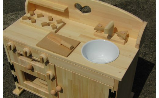 手作り木製ままごとキッチン魚焼きグリルの付いたＧＨＫ（素材色） 099H2156