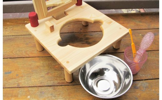手作り木製ミニドレッサー&はみがきトレーニング