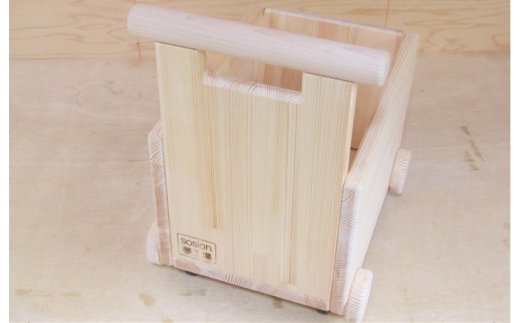 手作り木製 手押し車 片面透かし3型