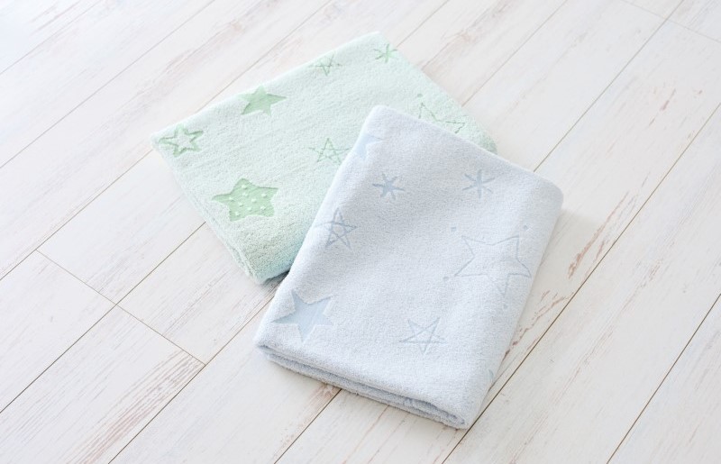 【高島屋選定品】泉州タオル おくるみ２枚（ブルー＆グリーン）【タオル 国産 シンプル 日用品 ベビー】