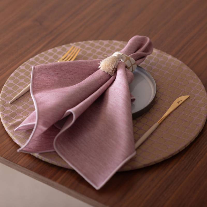 䞞圢ã©ã³ãã§ã³ããã Calm Round Luncheon matïŒã«ã«ã ãã¬ã€ã¹ããããªã ãã©ã