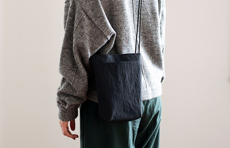 ミニショルダーバッグ KONBU(R)【ブラック 撥水素材 ナイロン生地 日本製 軽量 ファッション】　