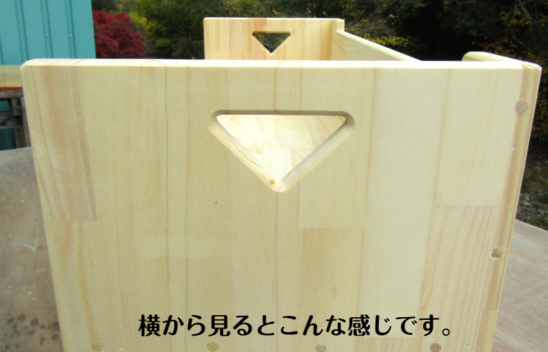 手作り木製 幼児用長いす「高さが2種類使える！」 099H3457