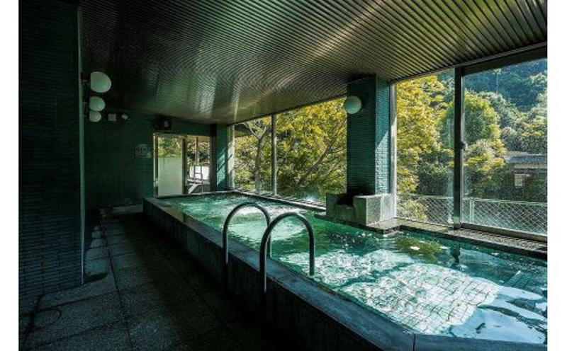 犬鳴山温泉 み奈美亭 ペア宿泊券【大阪唯一 温泉郷 1泊2食 懐石料理 泉佐野市大木】