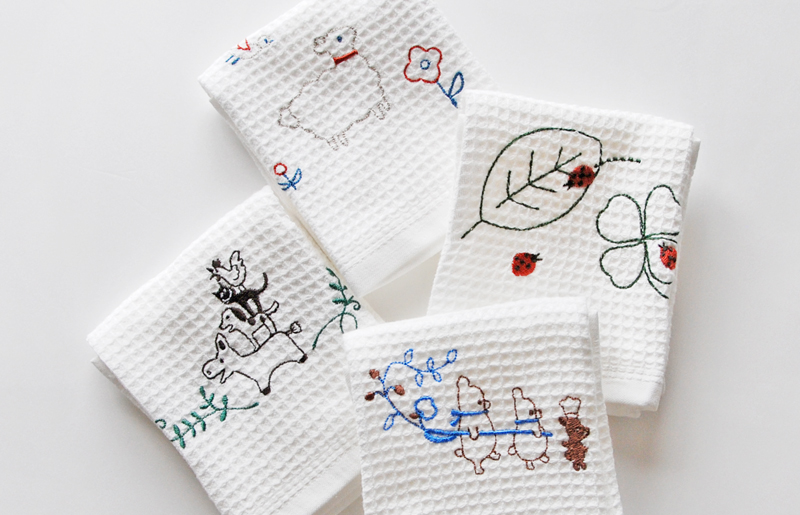 シンジカトウ「ふきぴか キッチンタオル（刺繍）」セット【泉州タオル 国産 吸水 普段使い 無地 シンプル 日用品 家族 ファミリー】