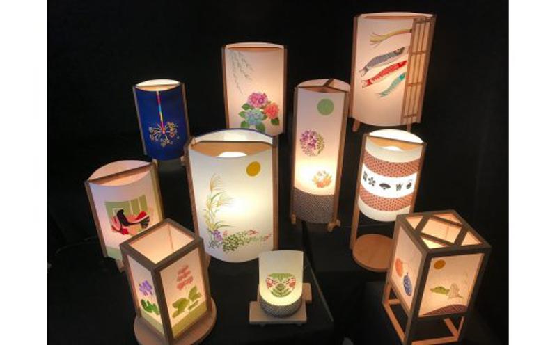 着物生地で作ったおしゃれな行灯 カラフルな紙風船【あんどん 工芸品 和風 置物 壁飾り インテリア】