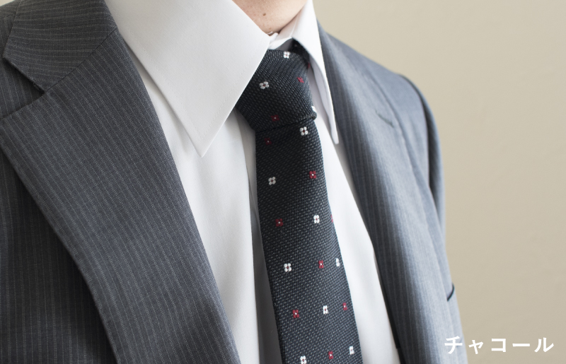 シルクネクタイ（花柄ドット チャコール）