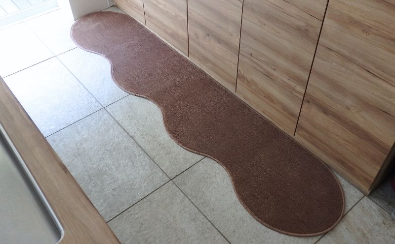 北欧風キッチンマット ラグマットタイプ 45×270cm ピーナッツ型 ココア 抗菌防臭 SEK 織人しきもの屋工房