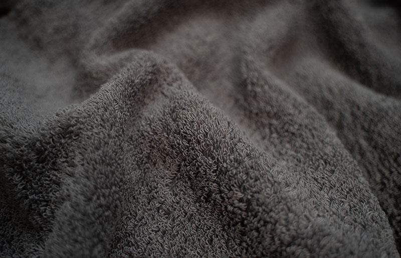 高級フェイスタオル 10枚 ホテルタイプ チャコールグレー SUTTO RICH【国産 吸水 普段使い 無地 シンプル 日用品 家族 ファミリー】