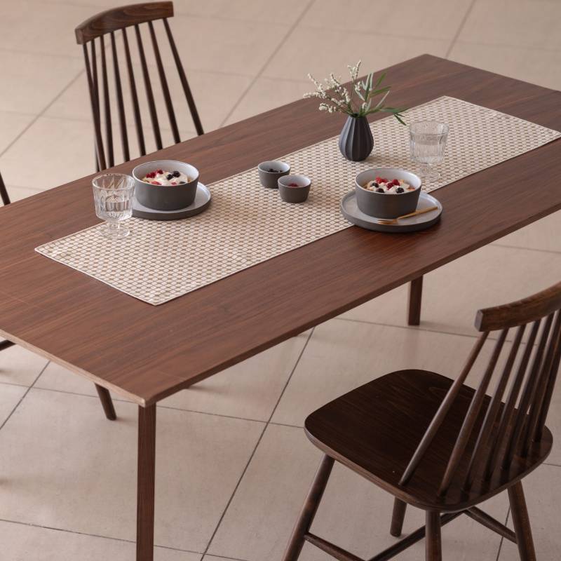 テーブルランナー Calm Table runner／カルム スノー