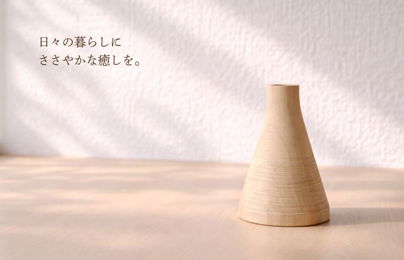 クスノキの一輪挿し