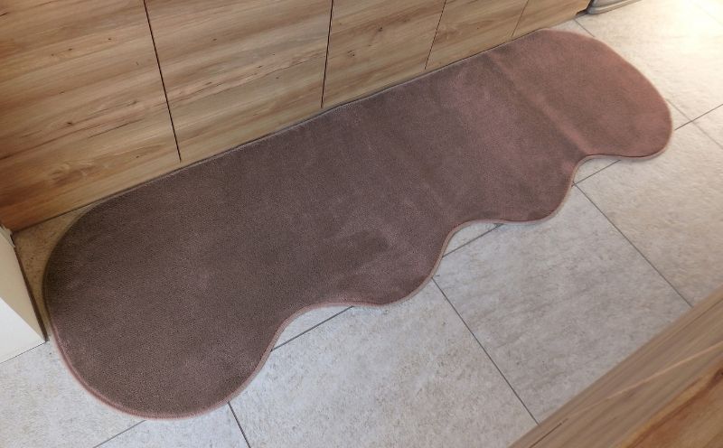 北欧風キッチンマット ラグマットタイプ 65×270cm ピーナッツ型 ココア 抗菌防臭 SEK 織人しきもの屋工房
