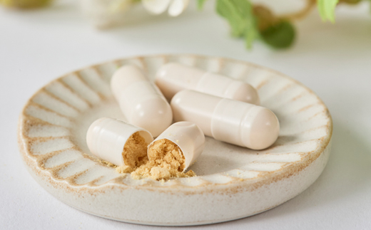 日本産100%ローヤルゼリーカプセル　ローヤルゼリー専門養蜂場アズマ養蜂場からお届けします。【1704321】