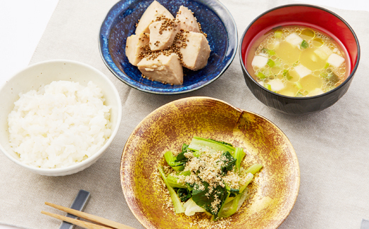 ≪3種:油・実・粉≫　国産えごま詰合せセット　「搾りたて」一番搾りのエクストラバージンオイル　大阪産【1696383】