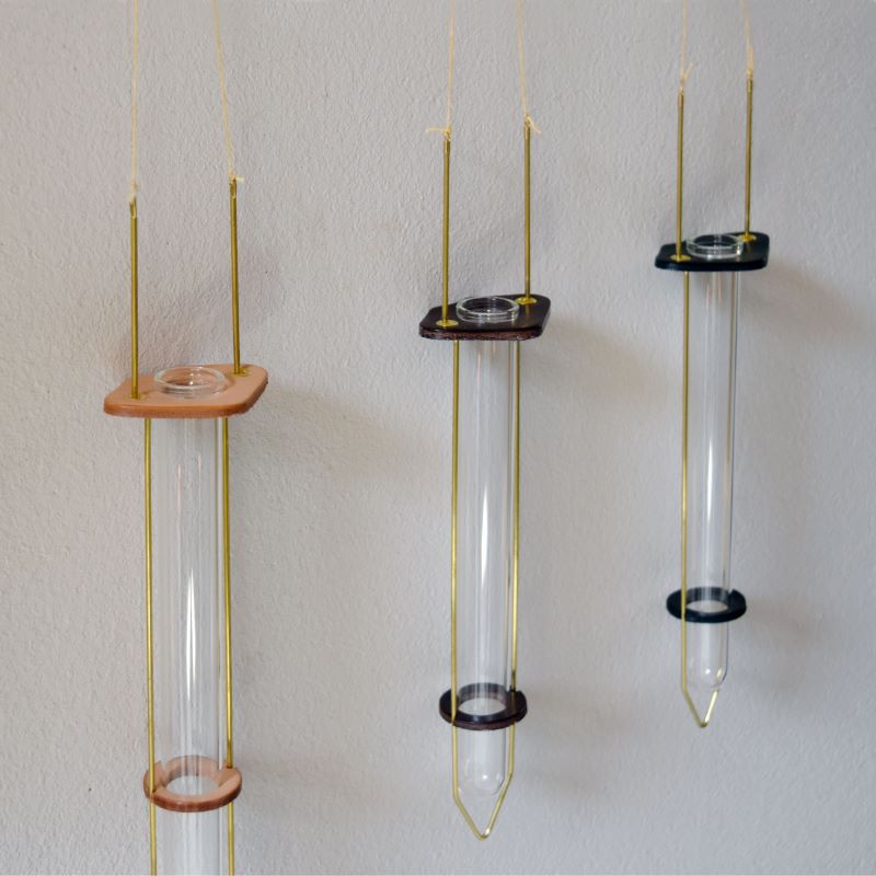 Teha’amana Bud vase テハマナ 一輪挿し ブラウン 革 皮 雑貨 おしゃれ レザー 本革 こだわりの逸品 地域特産品 ギフト 自分用 人気 おすすめ