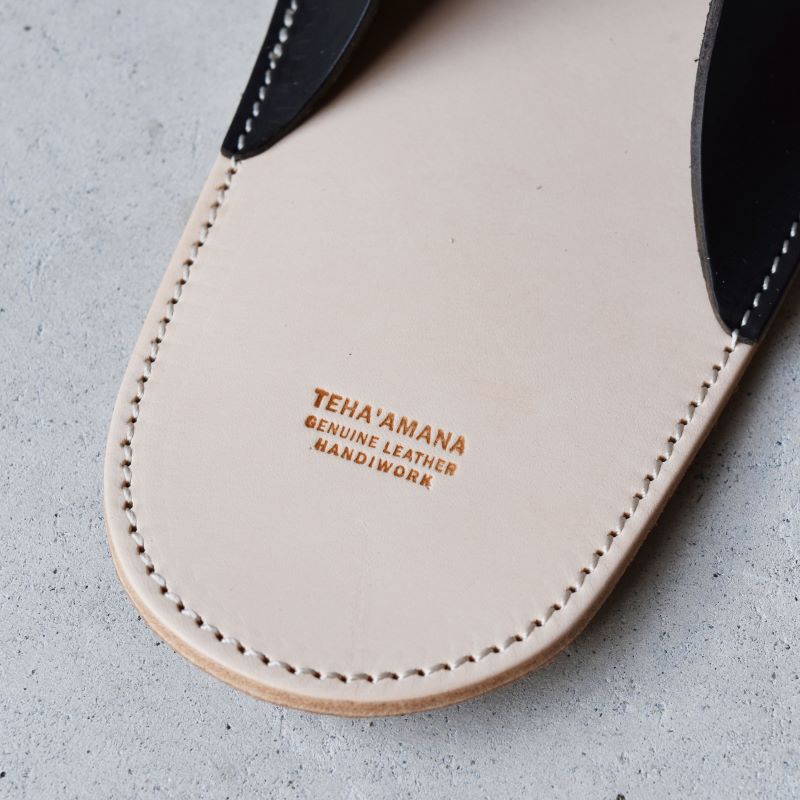 Tehaâamana Slipper Smoke M ãããã ã¹ãªãã ã¹ã¢ãŒã¯ M ãã©ãã¯ é© ç® é貚 ãããã ã¬ã¶ãŒ æ¬é© ãã ããã®éžå å°åç¹ç£å ã®ãã èªåçš äººæ° ãããã