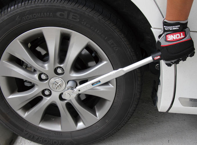 TONE ãã ãã¬ã»ãã圢ãã«ã¯ã¬ã³ã T4MN140ïœå·¥å
· æŽå士 èªåè» ãã€ã¯ DIY æ¥æ¬è£œ ã¡ã³ããã³ã¹ 15001-30025170