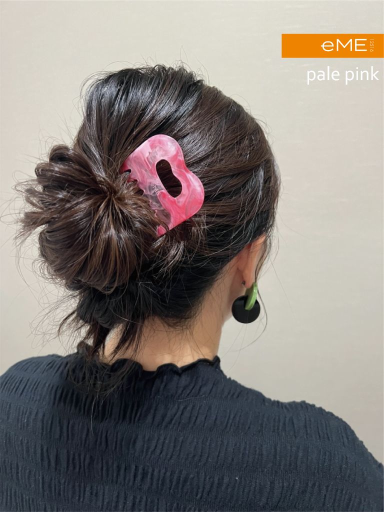 アクリル製 ヘアコーム pale pink（ペールピンク） ヘアアクセサリー eME　tayu