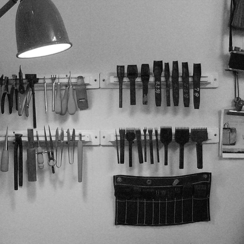 Tehaâamana Slipper Basic M ãããã ã¹ãªãã ããŒã·ã㯠M ãã©ãã¯ é© ç® é貚 ãããã ã¬ã¶ãŒ æ¬é© ãã ããã®éžå å°åç¹ç£å ã®ãã èªåçš äººæ° ãããã