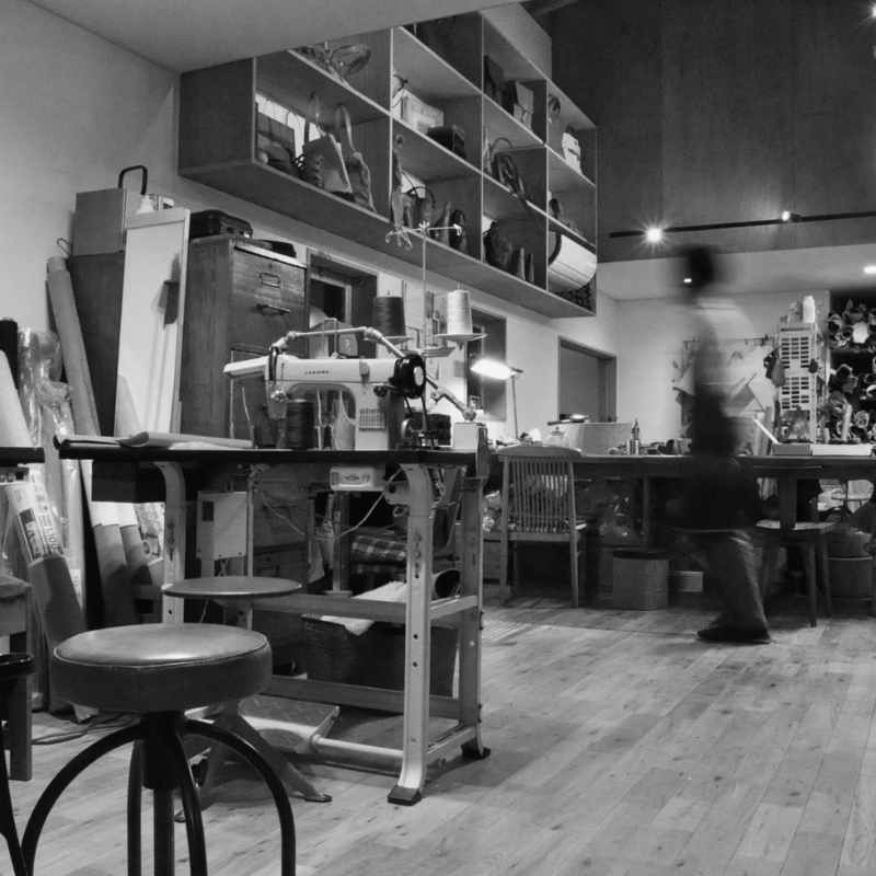 Tehaâamana Slipper Basic M ãããã ã¹ãªãã ããŒã·ã㯠M ãã©ãã¯ é© ç® é貚 ãããã ã¬ã¶ãŒ æ¬é© ãã ããã®éžå å°åç¹ç£å ã®ãã èªåçš äººæ° ãããã