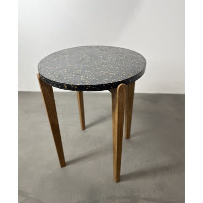 The Pebble (ザ・ぺブル) ビールストーンとオーク材のサイドテーブル 計1台【1705340】