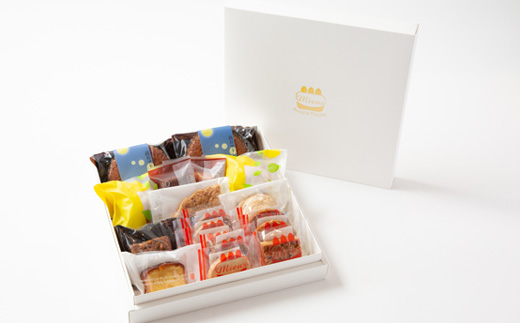 プレミアムギフトボックス (焼き菓子詰め合わせ)【1466481】